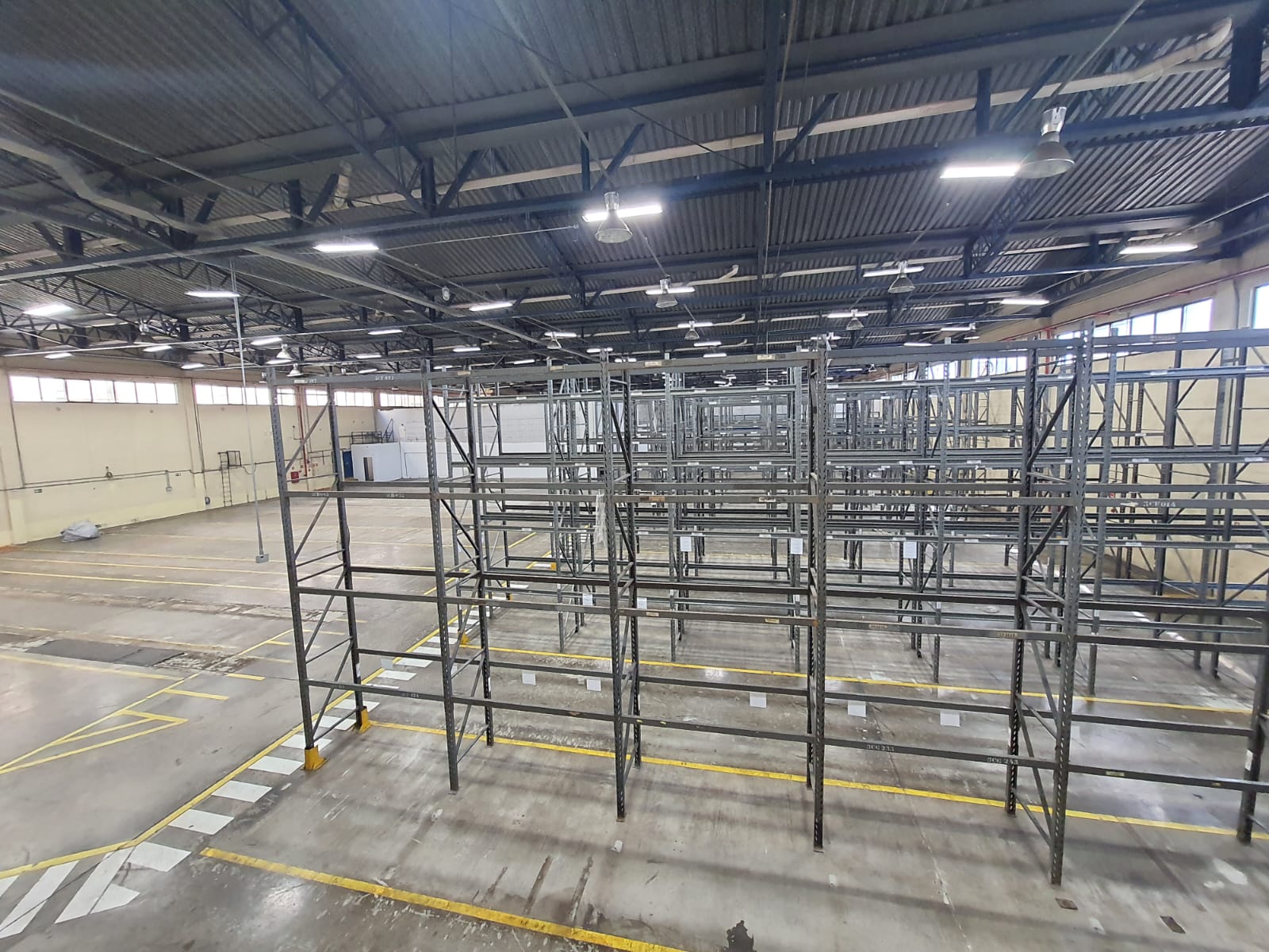 LOCAÇÃO GALPÃO PRONTO PARA INDÚSTRIA ALIMENTÍCIA OU QUÍMICA – PARQUE RINCÃO, COTIA KM29