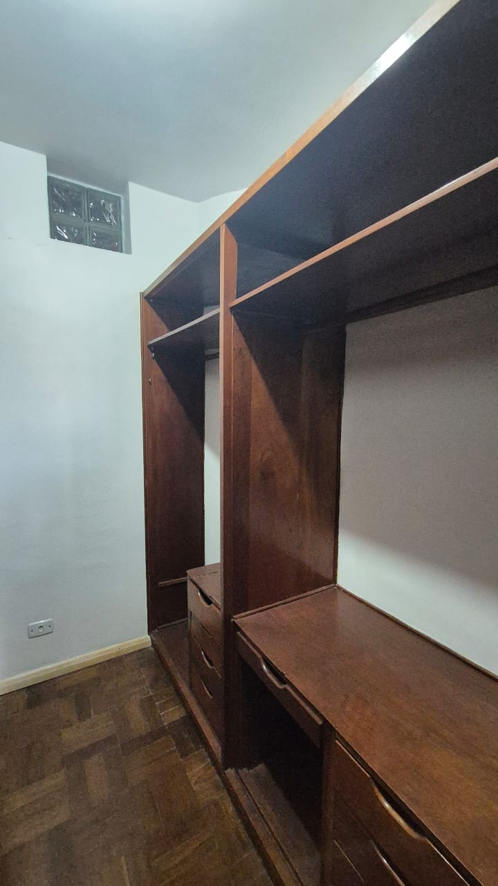 CASA À VENDA NO MELHOR BOLSÃO DA GRANJA VIANA – AO LADO DO COLÉGIO RIO BRANCO