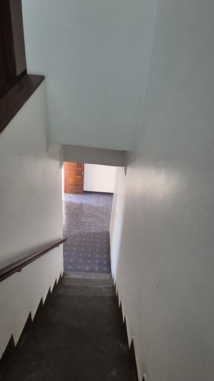 CASA À VENDA NO MELHOR BOLSÃO DA GRANJA VIANA – AO LADO DO COLÉGIO RIO BRANCO