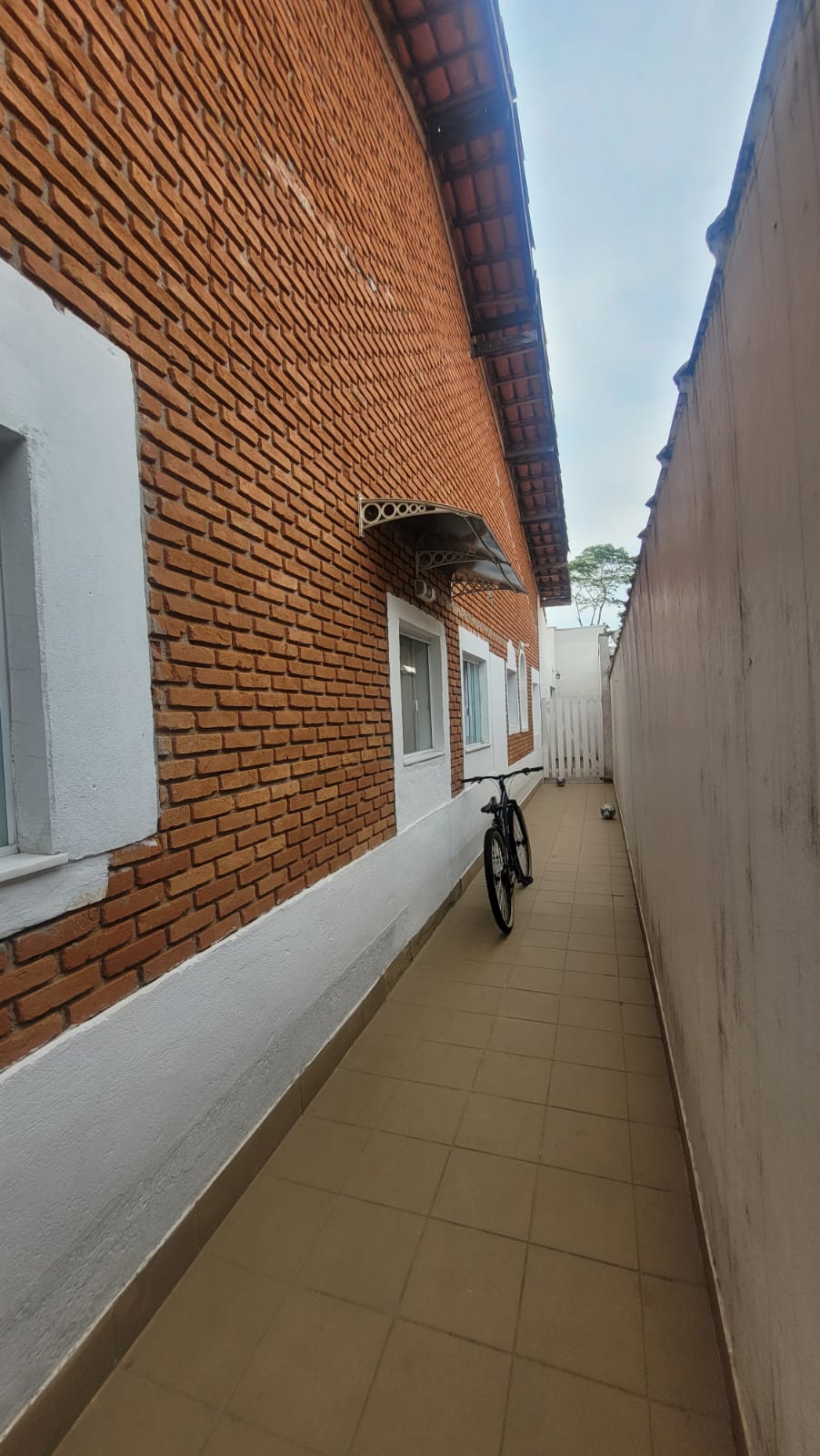 CASA TÉRREA 3 DORMITÓRIOS (2 SUÍTES) NO RESIDENCIAL JARDIM DA GLÓRIA – R$ 890.000
