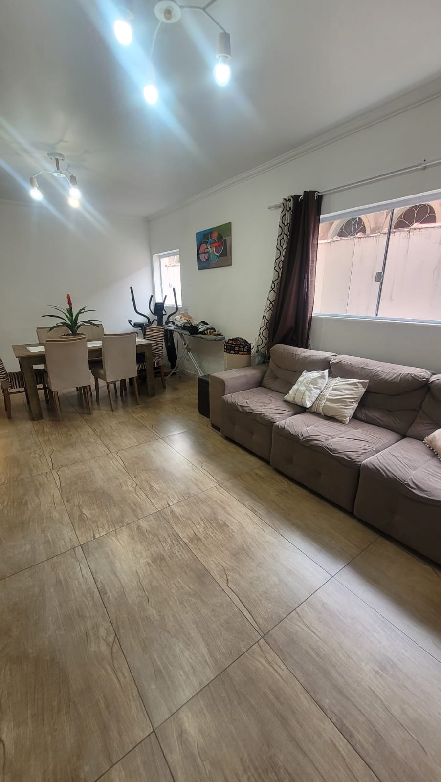 CASA TÉRREA 3 DORMITÓRIOS (2 SUÍTES) NO RESIDENCIAL JARDIM DA GLÓRIA – R$ 890.000