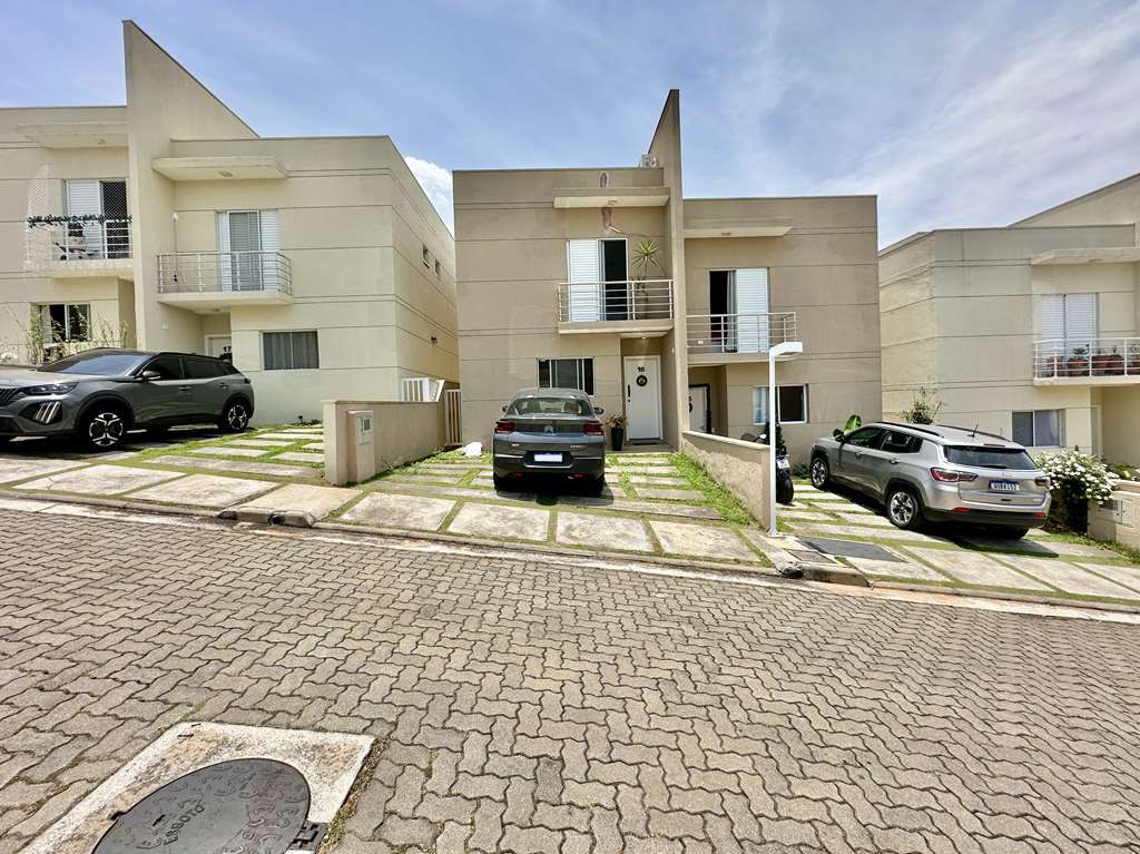 Casa em condomínio - Venda