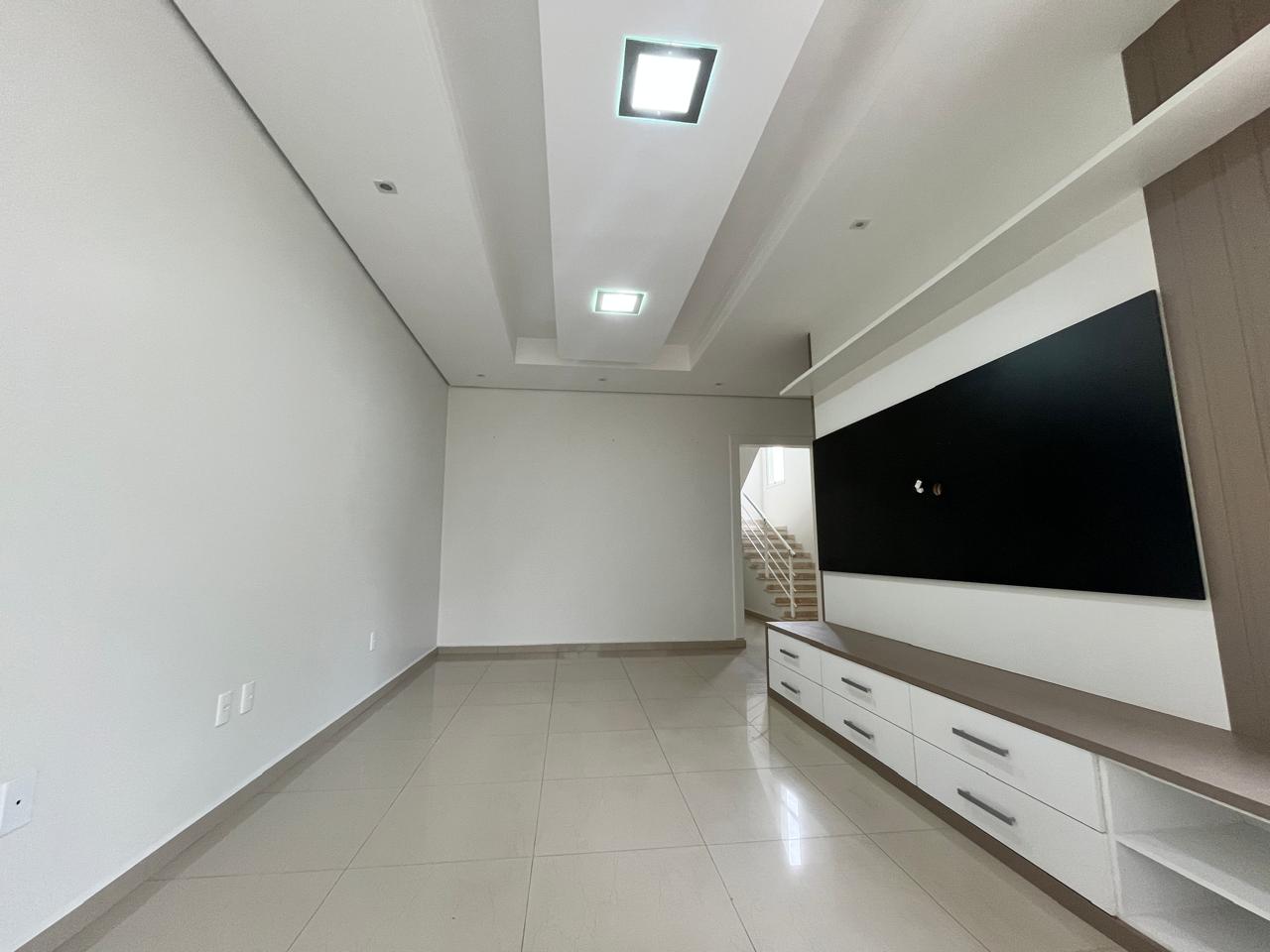 Casa em condomínio - Locação