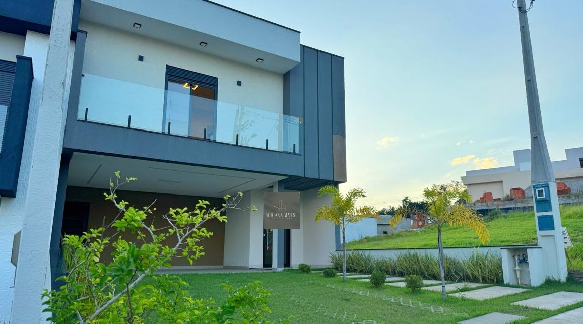 Casa em condomínio - Locação