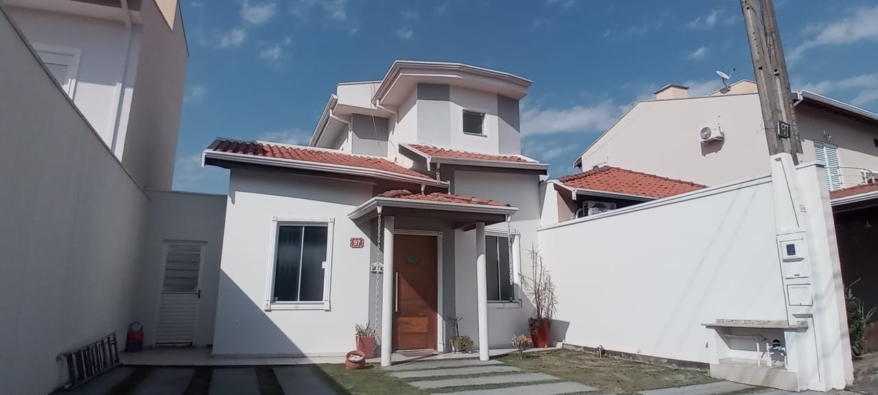 Casa em condomínio - Venda