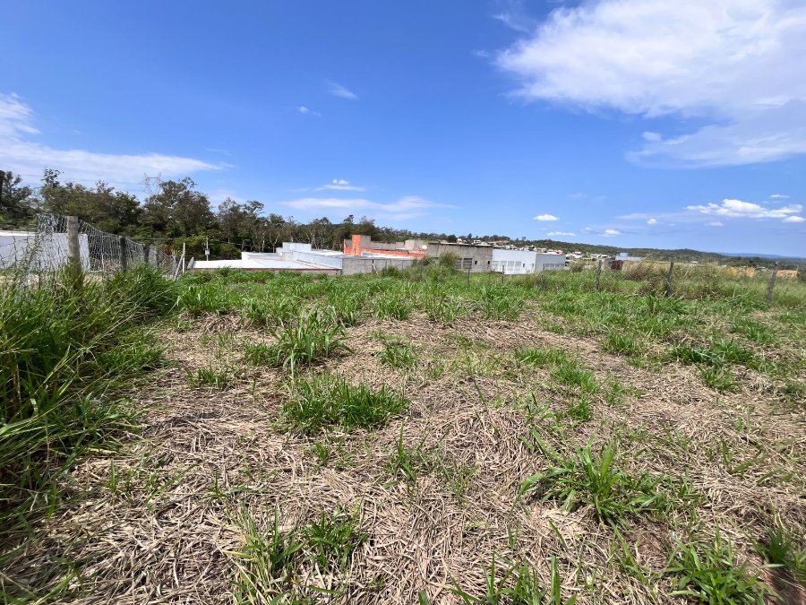 TERRENO À VENDA – DISTRITO COMERCIAL MONTE CASTELO