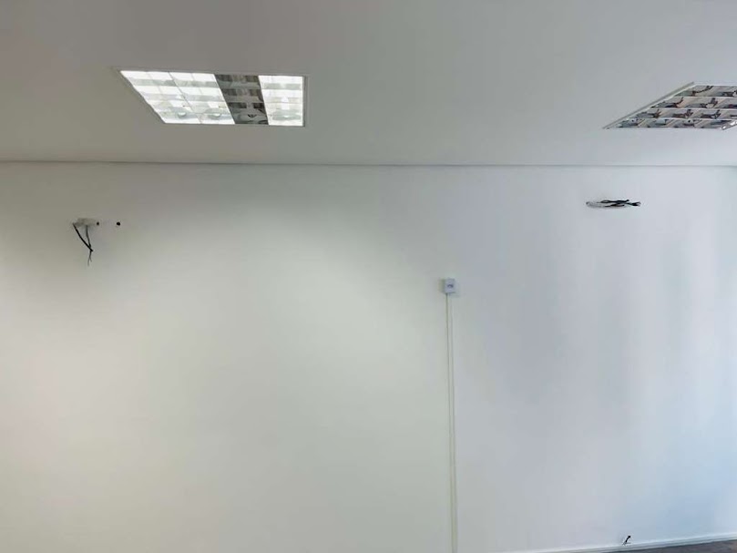  Sala comercial para VENDA, pronta ocupação. 1 vaga na garagem
