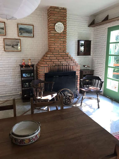 OPORTUNIDADE! Arquitetura autoral com forte pegada ecológica! ÚNICA e ESPECIAL!