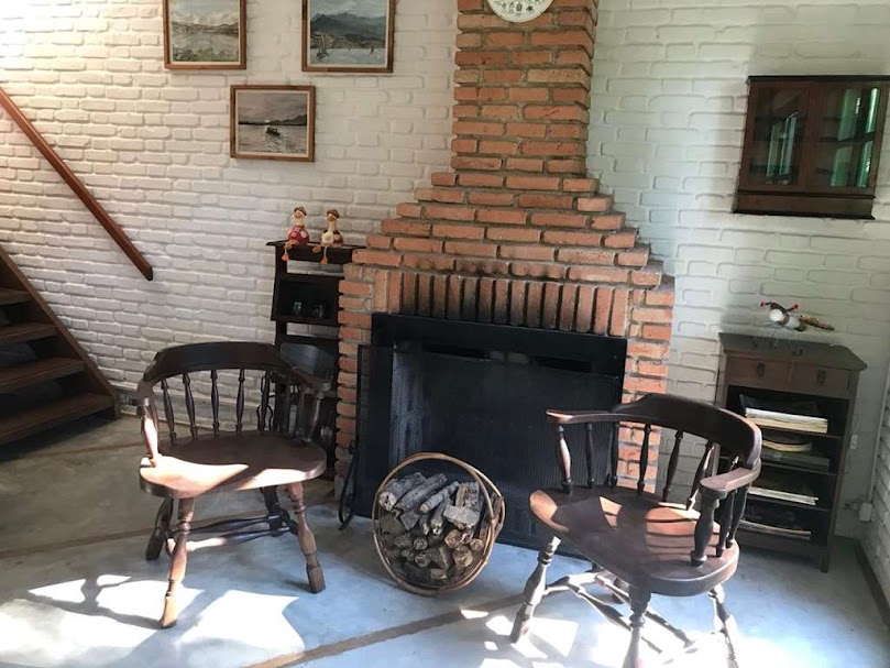 OPORTUNIDADE! Arquitetura autoral com forte pegada ecológica! ÚNICA e ESPECIAL!