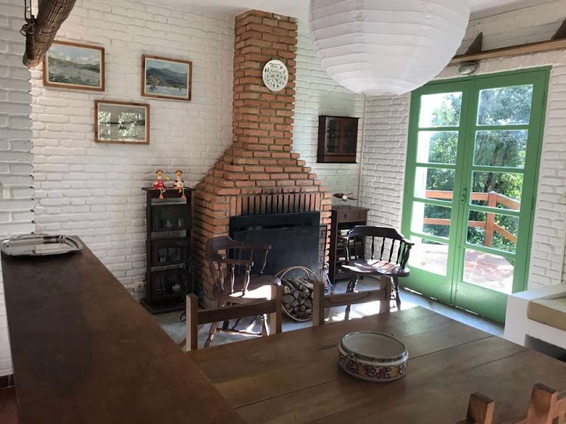 OPORTUNIDADE! Arquitetura autoral com forte pegada ecológica! ÚNICA e ESPECIAL!