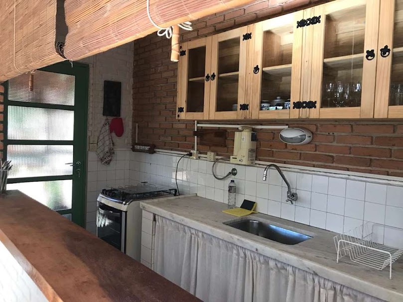 OPORTUNIDADE! Arquitetura autoral com forte pegada ecológica! ÚNICA e ESPECIAL!