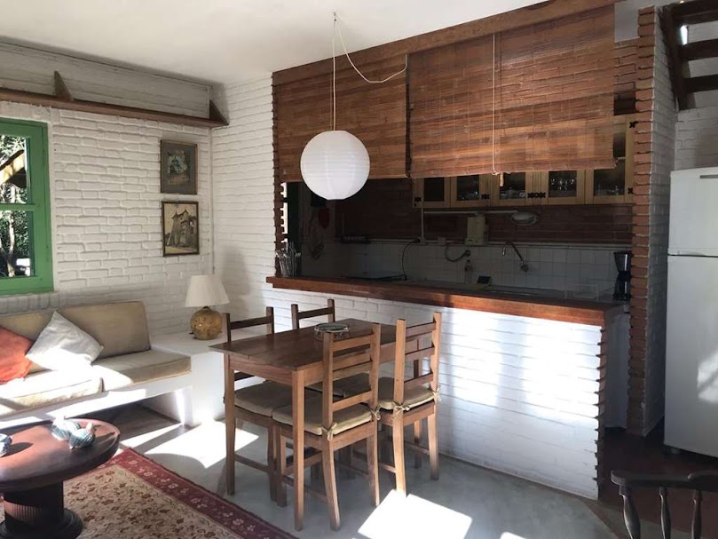OPORTUNIDADE! Arquitetura autoral com forte pegada ecológica! ÚNICA e ESPECIAL!