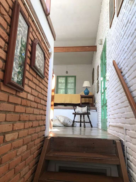 OPORTUNIDADE! Arquitetura autoral com forte pegada ecológica! ÚNICA e ESPECIAL!
