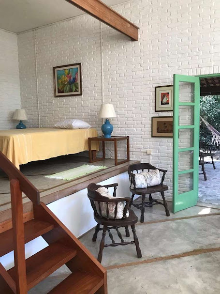 OPORTUNIDADE! Arquitetura autoral com forte pegada ecológica! ÚNICA e ESPECIAL!