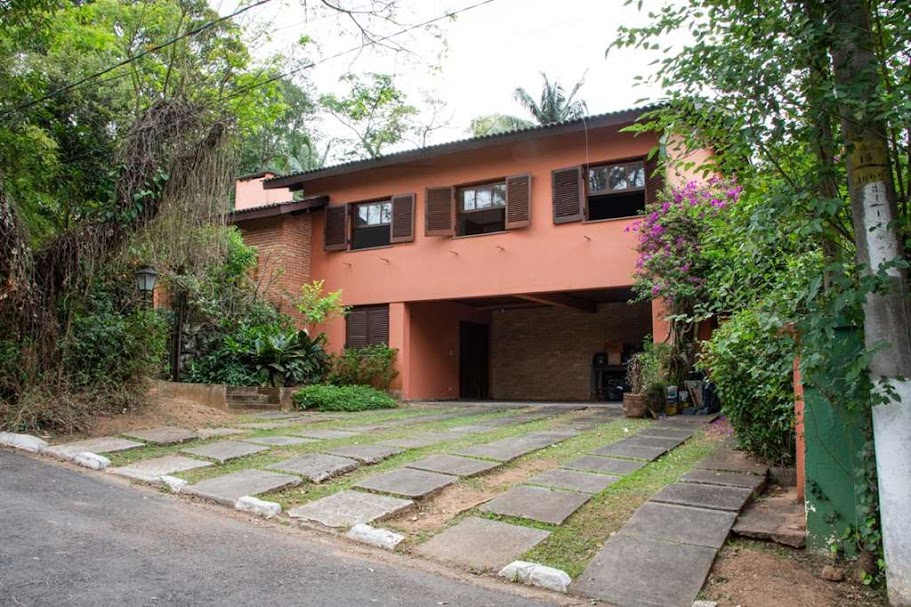  4 dormitorios / 1 suíte, piscina, jardim, anexo gourmet!...