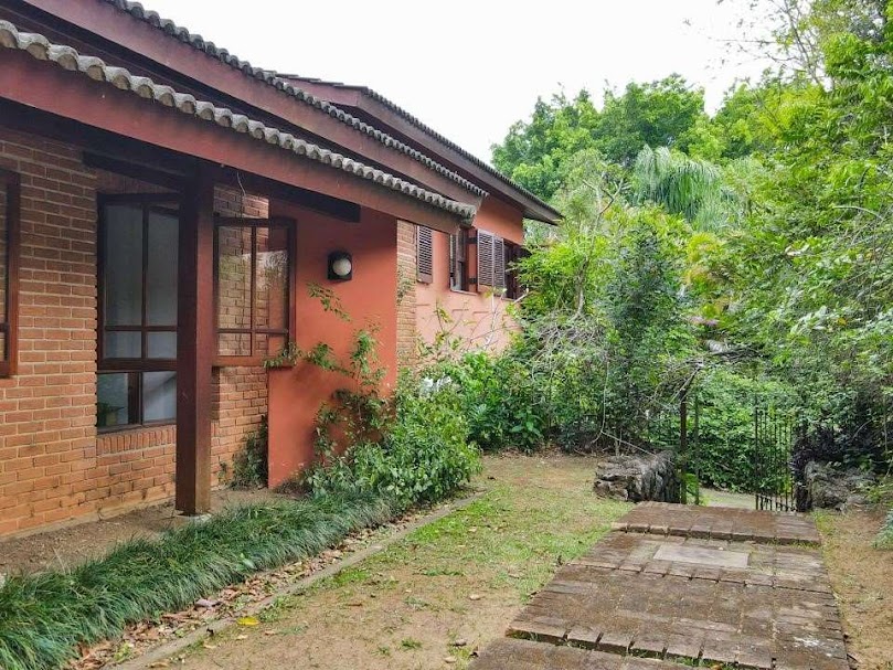  4 dormitorios / 1 suíte, piscina, jardim, anexo gourmet!...