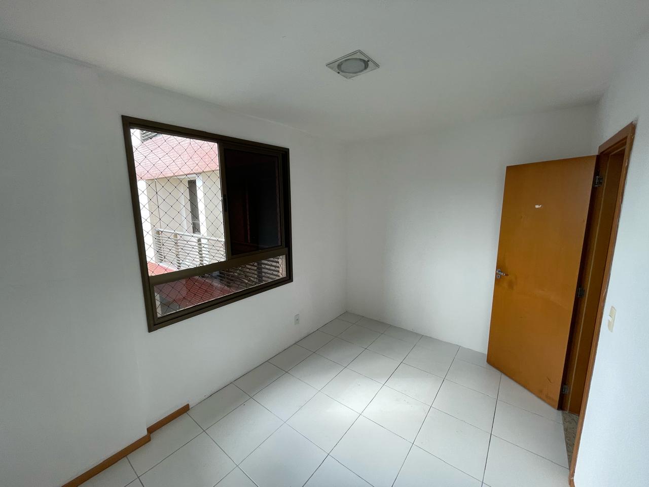 Apartamento - Dom Pedro - Cond. Thiago de Melo