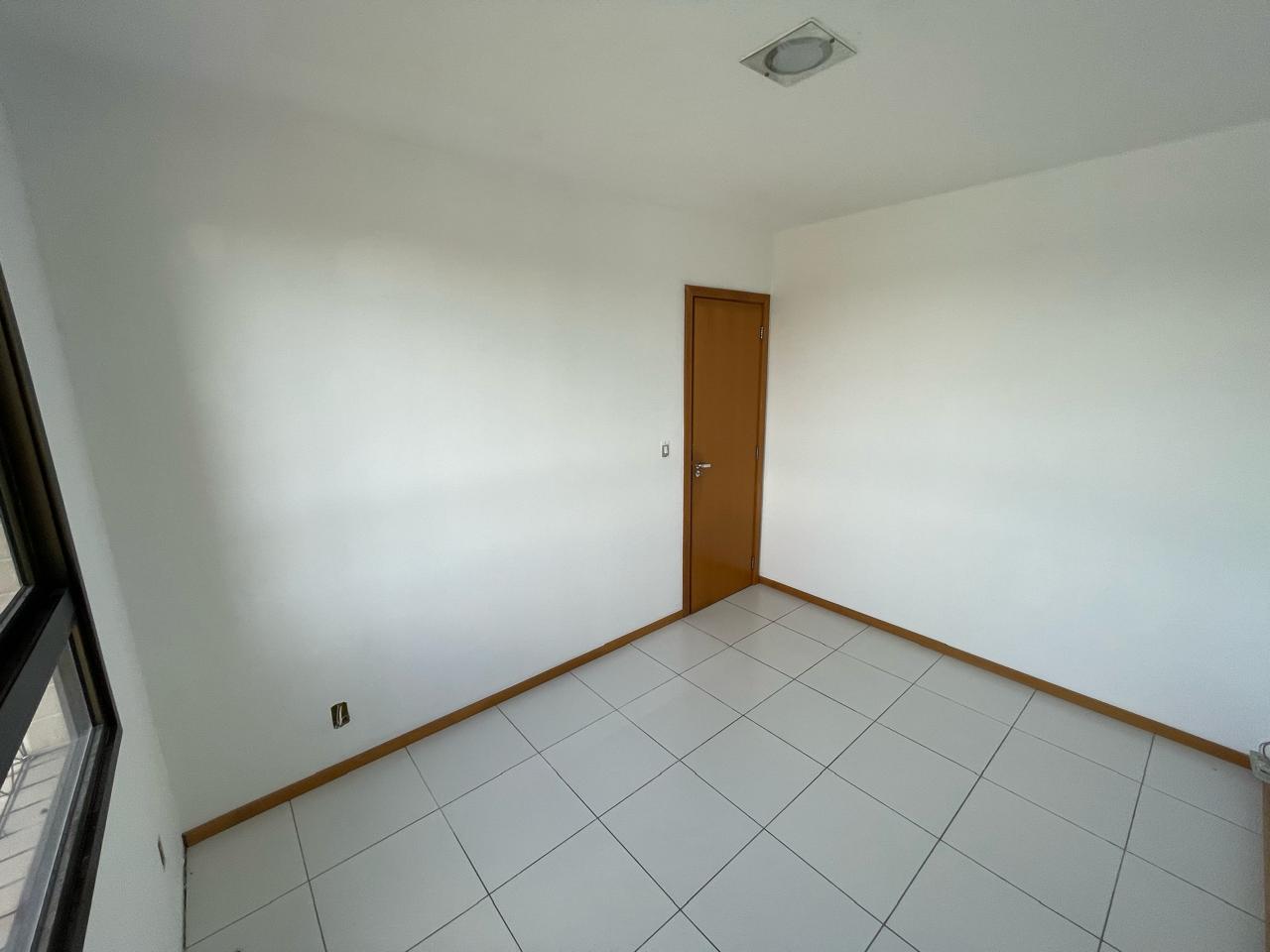 Apartamento - Dom Pedro - Cond. Thiago de Melo