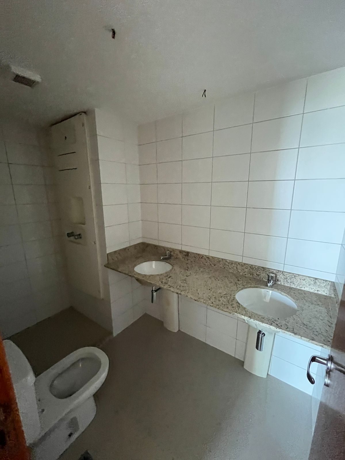 Apartamento Condomínio Topázio - 3 suítes P. 10