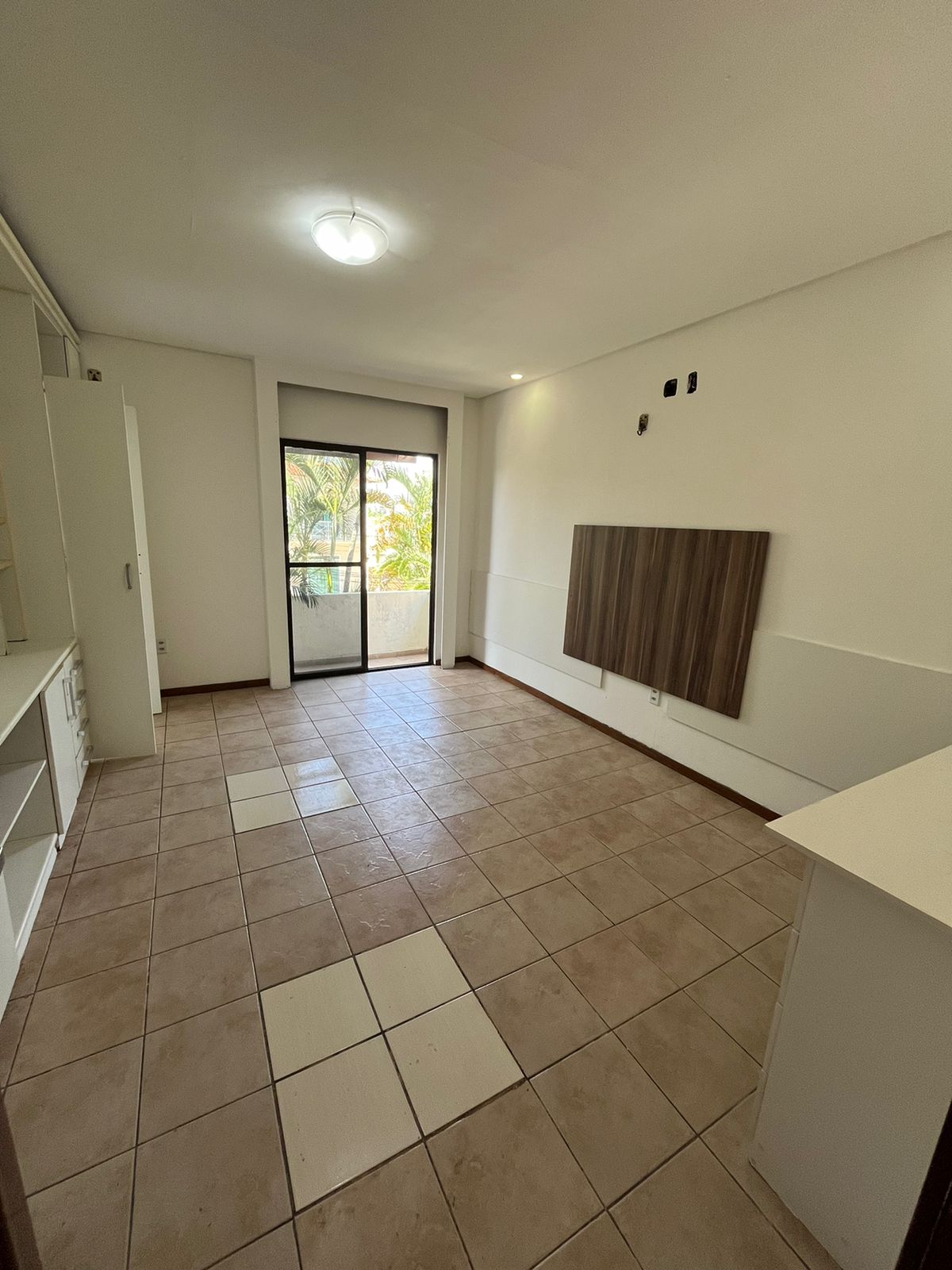 Casa Duplex com Piscina - Residencial Laranjeiras