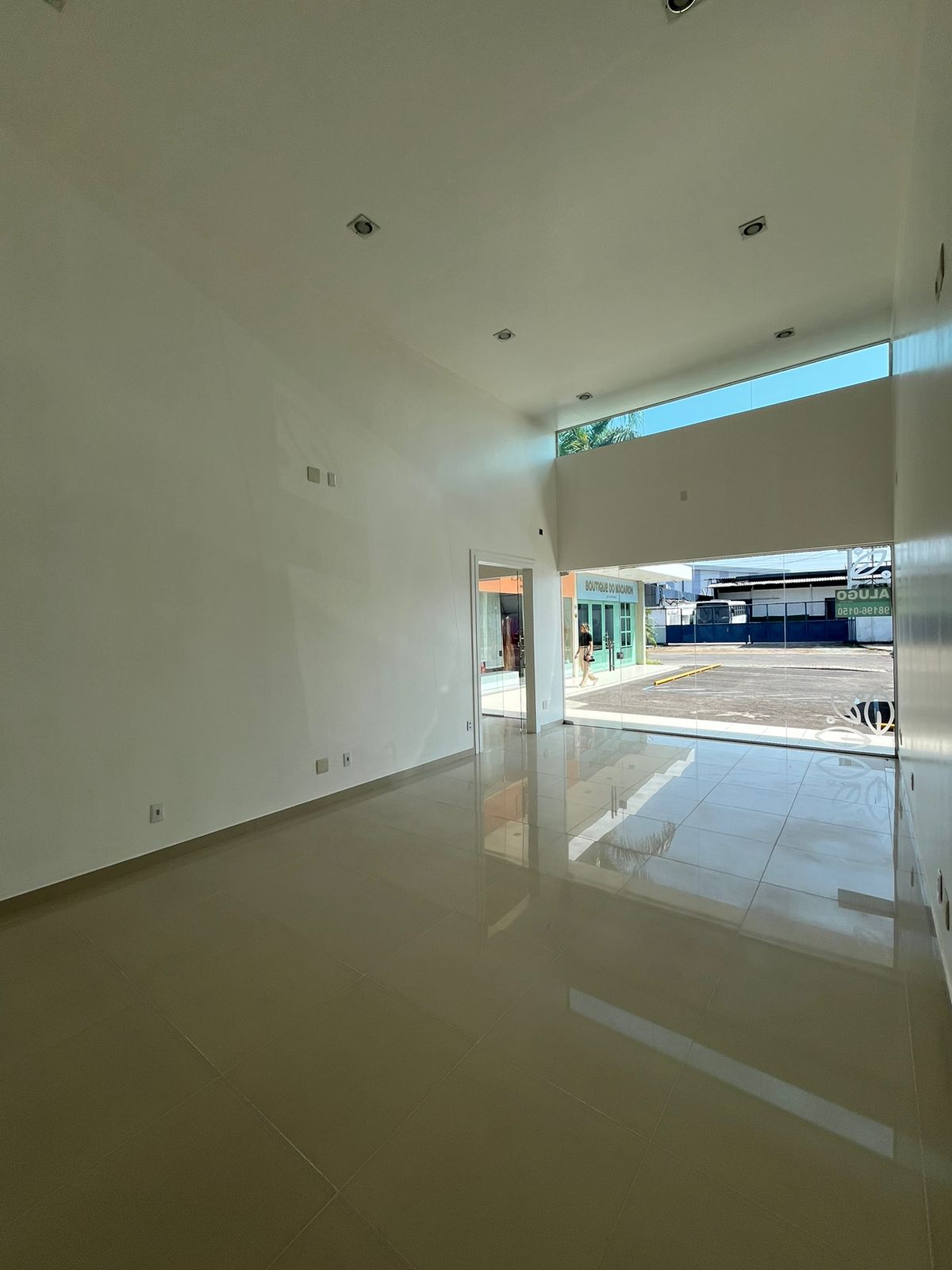 Ponto Comercial Sala - Parque das Laranjeiras