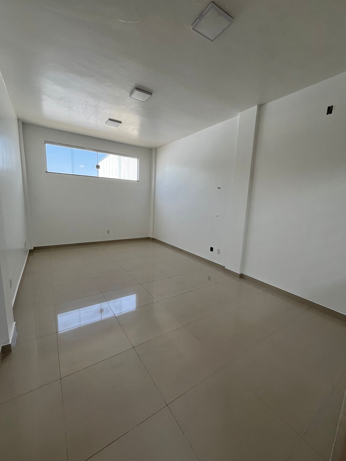 Sala Comercial - Parque das Laranjeiras