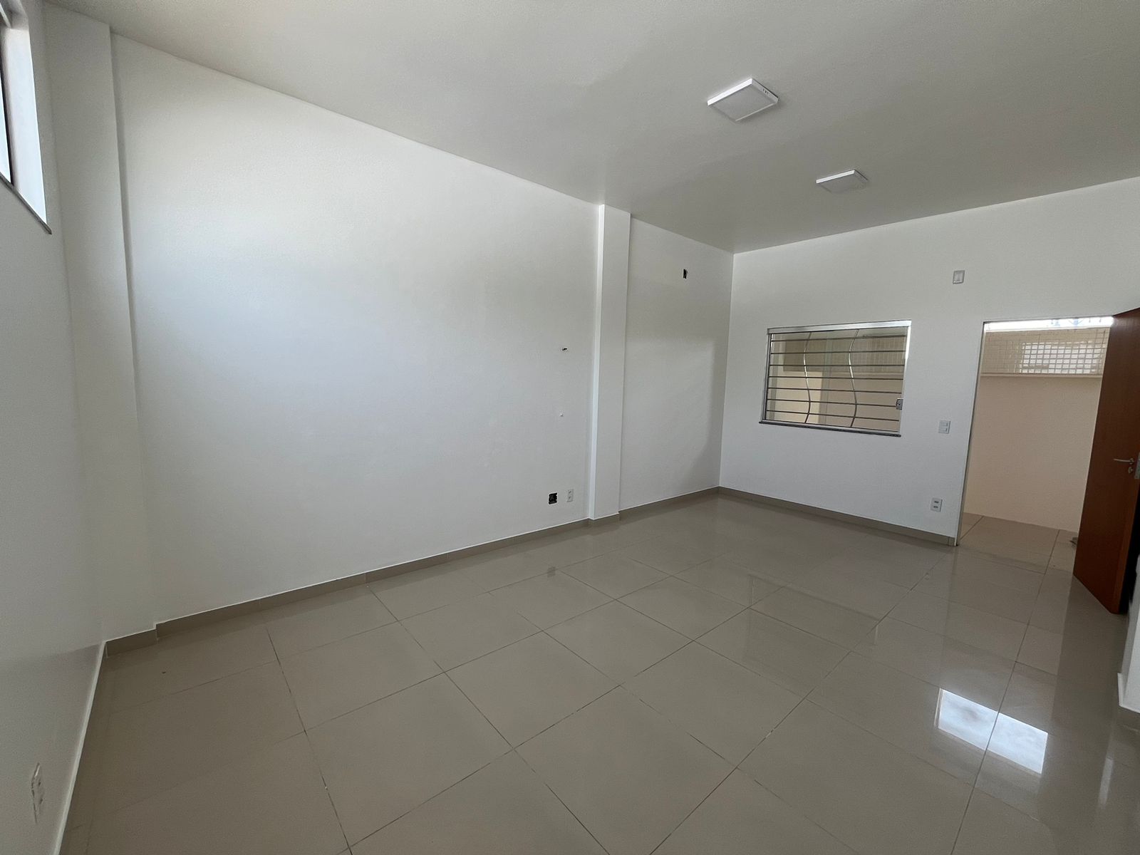 Sala Comercial - Parque das Laranjeiras