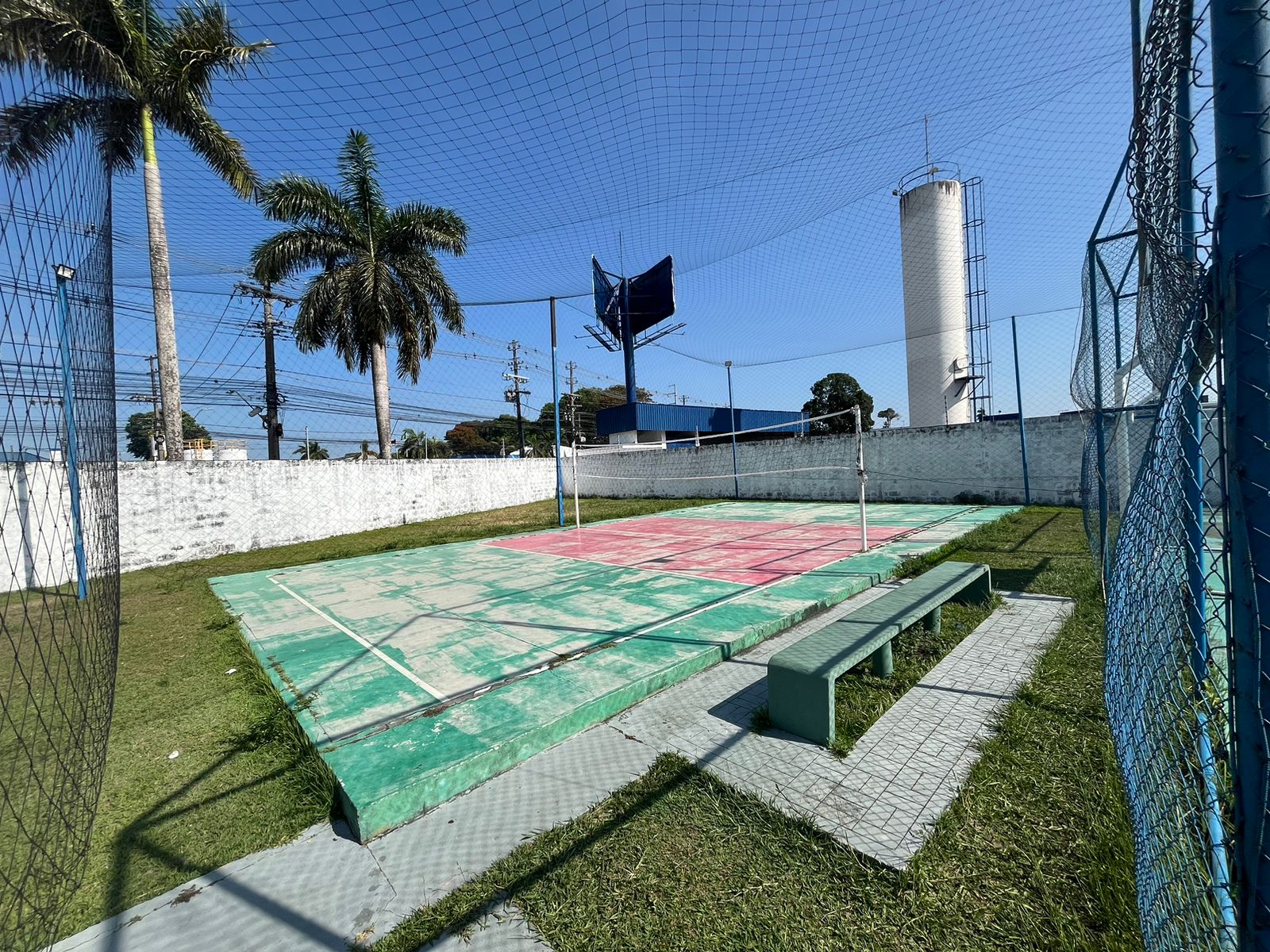 Vendo Lote Condomínio Forest Hill - Av. Torquato Tapajós