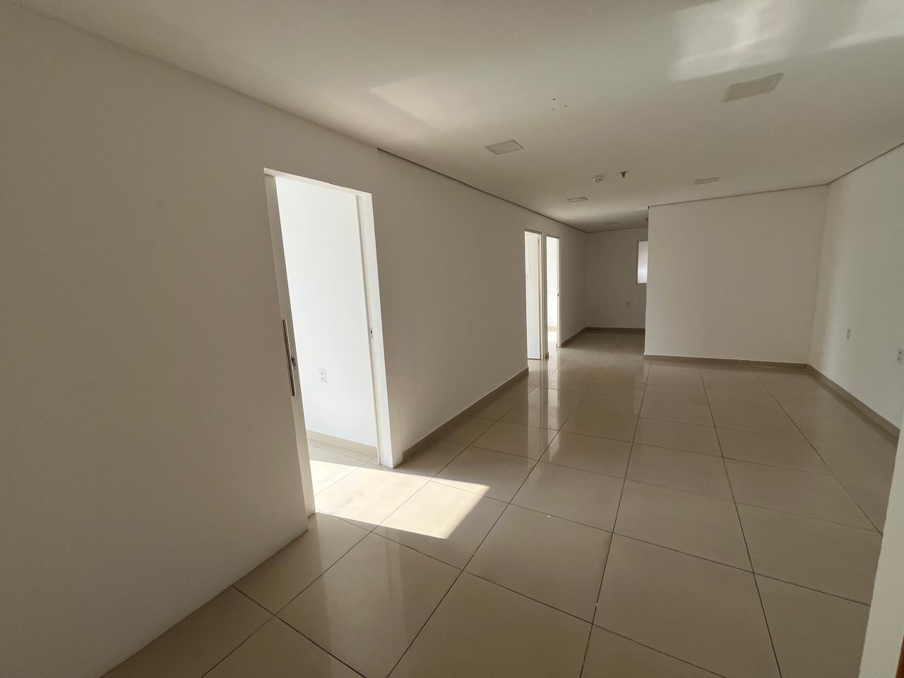 Alugo Sala Comercial - 116m² Edifício Corporate Trade - Av. Boulevard