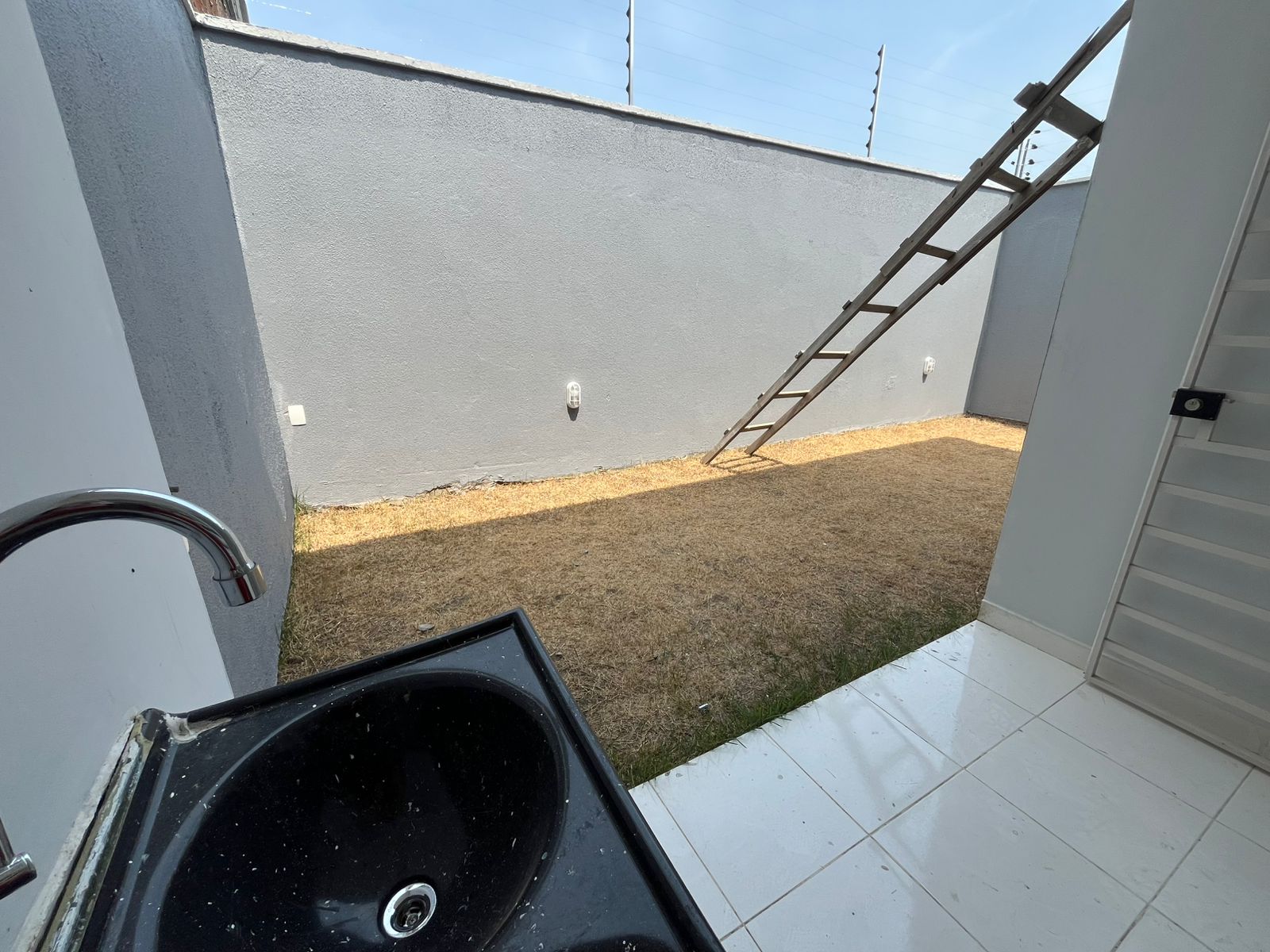 Venda Casa Novo Aleixo 