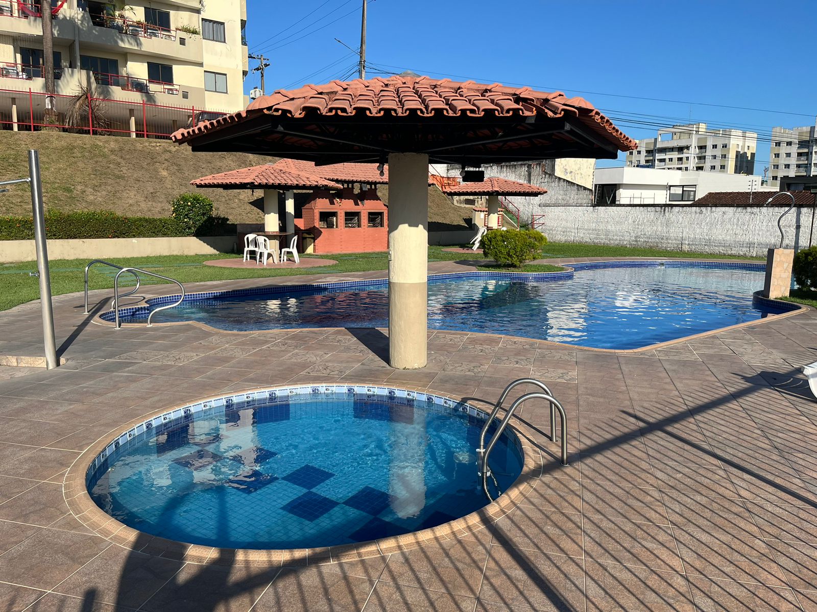 Apartamento P. 10 Condomínio Juliana 3 - Próximo ao Veneza