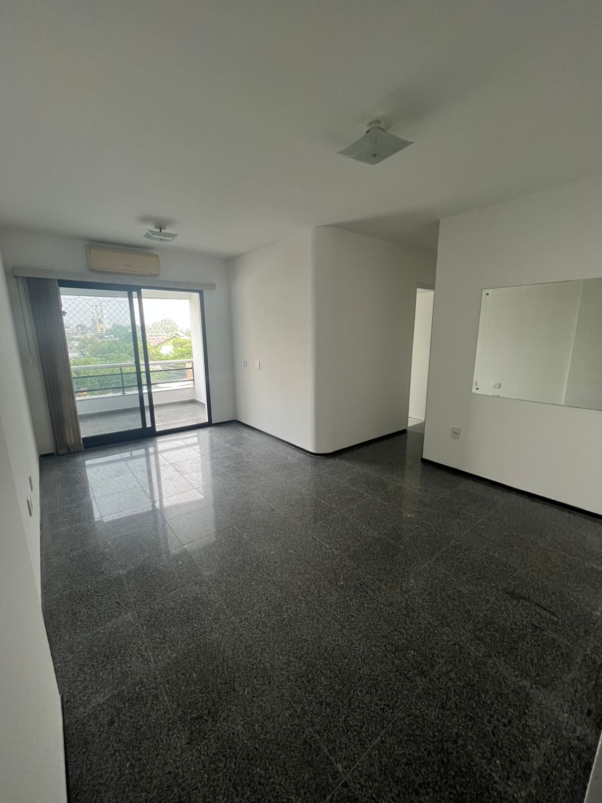 Aluguel Apartamento Vieiralves
