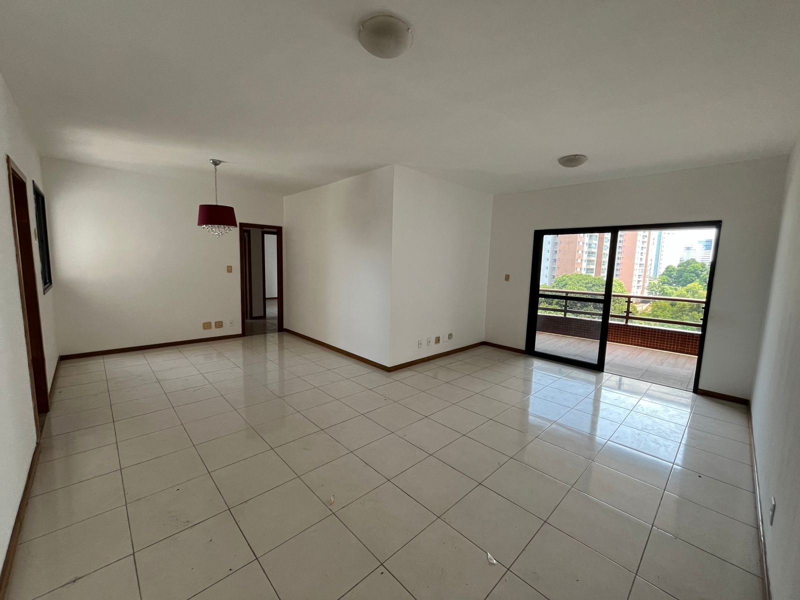 Alugo Apartamento Adrianólis - Cond. Saint Remmy - Av. Maceió