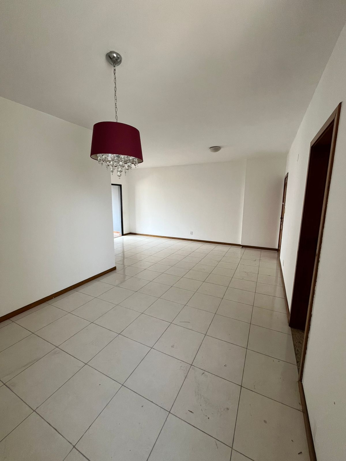 Alugo Apartamento Adrianólis - Cond. Saint Remmy - Av. Maceió