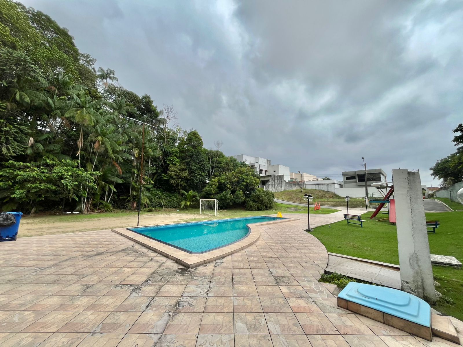 Vendo Lote de Esquina - Flores - Condomínio Residencial Green Hills