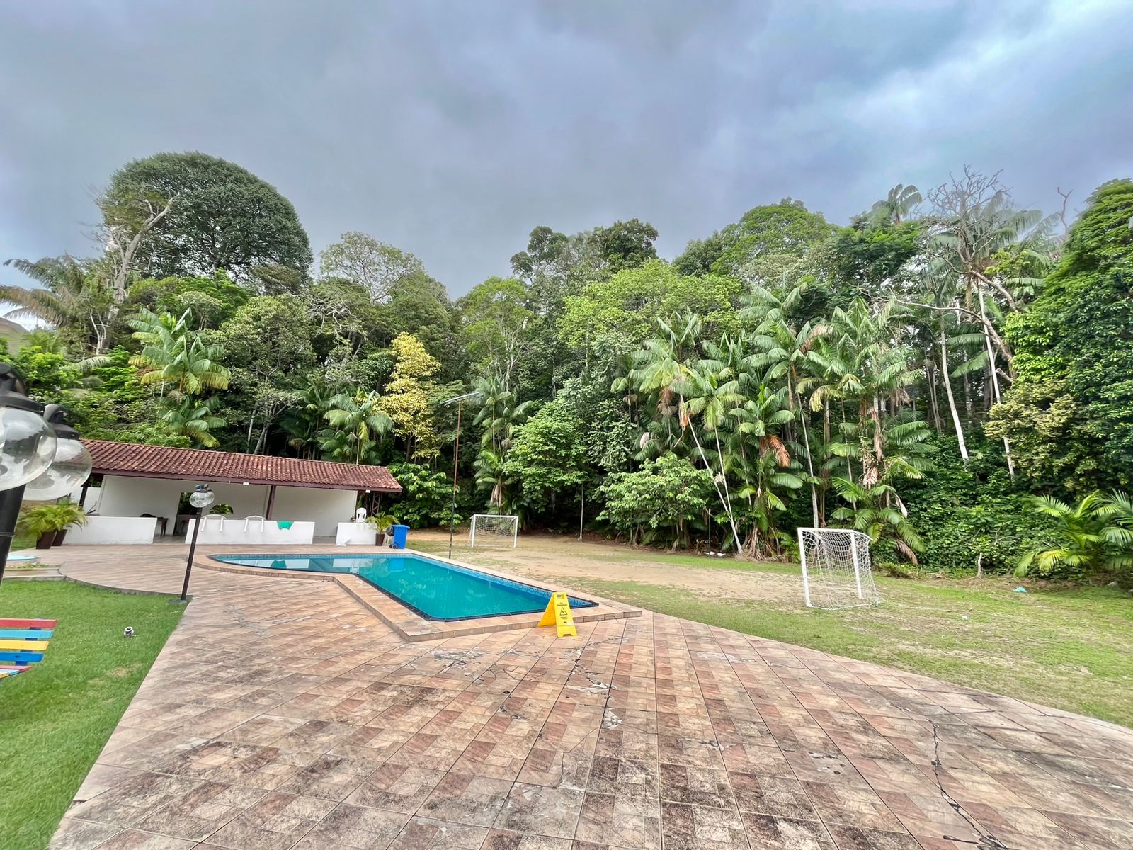 Vendo Lote de Esquina - Flores - Condomínio Residencial Green Hills