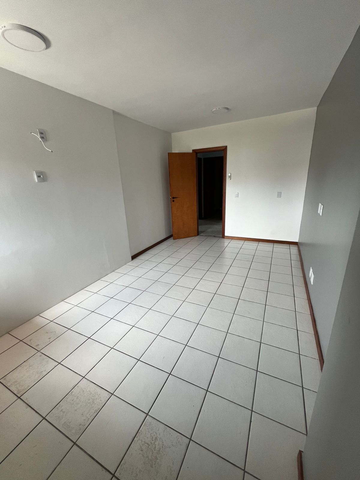 Alugo Apartamento 4 suítes - Vieiralves