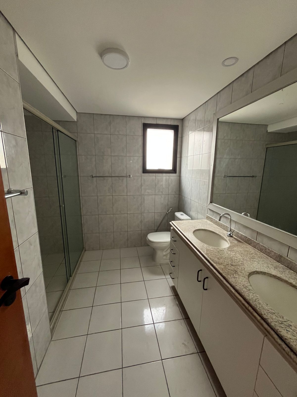 Alugo Apartamento 4 suítes - Vieiralves