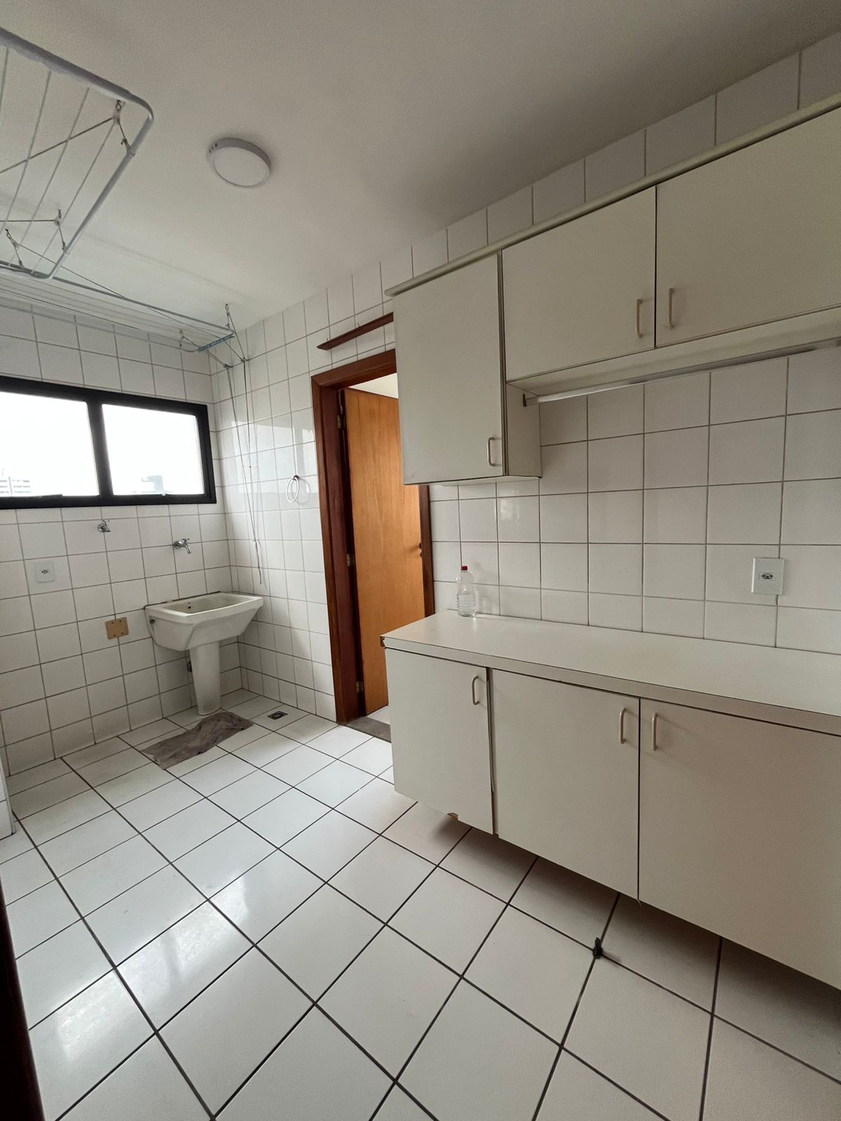 Alugo Apartamento 4 suítes - Vieiralves