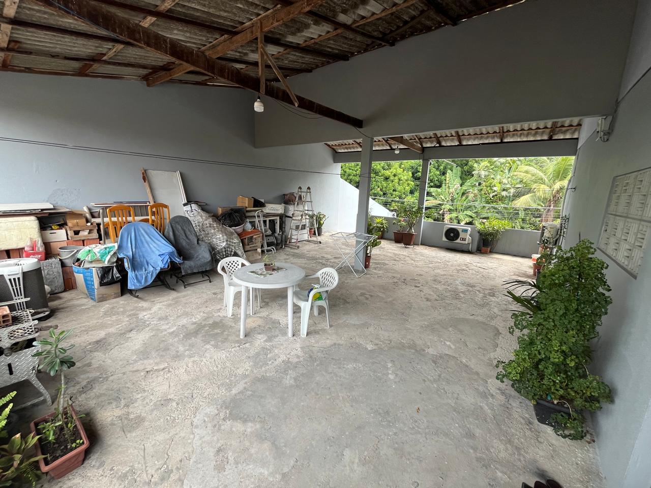 Vendo Casa Duplex - Conjunto Jardim Versalles - Bairro: Planalto 