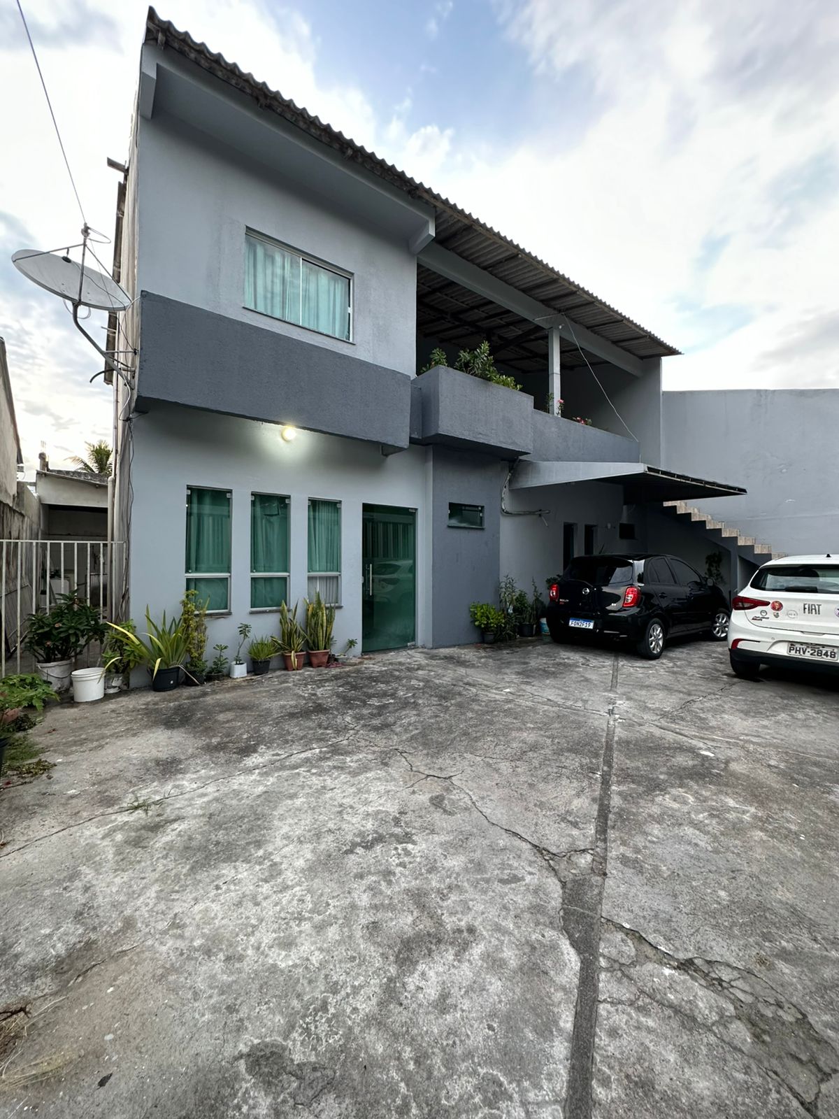 Vendo Casa Duplex - Conjunto Jardim Versalles - Bairro: Planalto 