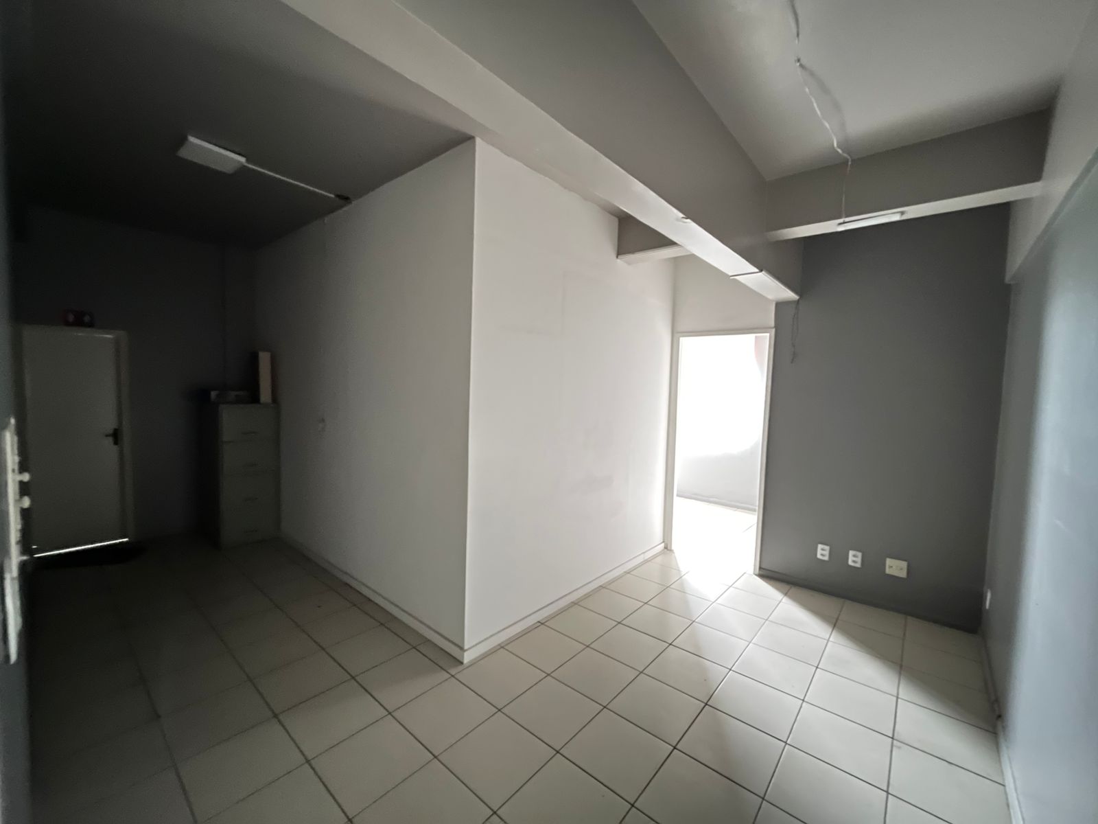 Aluguel de Salas Comerciais - Av. Boulevard - próximo à Av. Djalma Batista 
