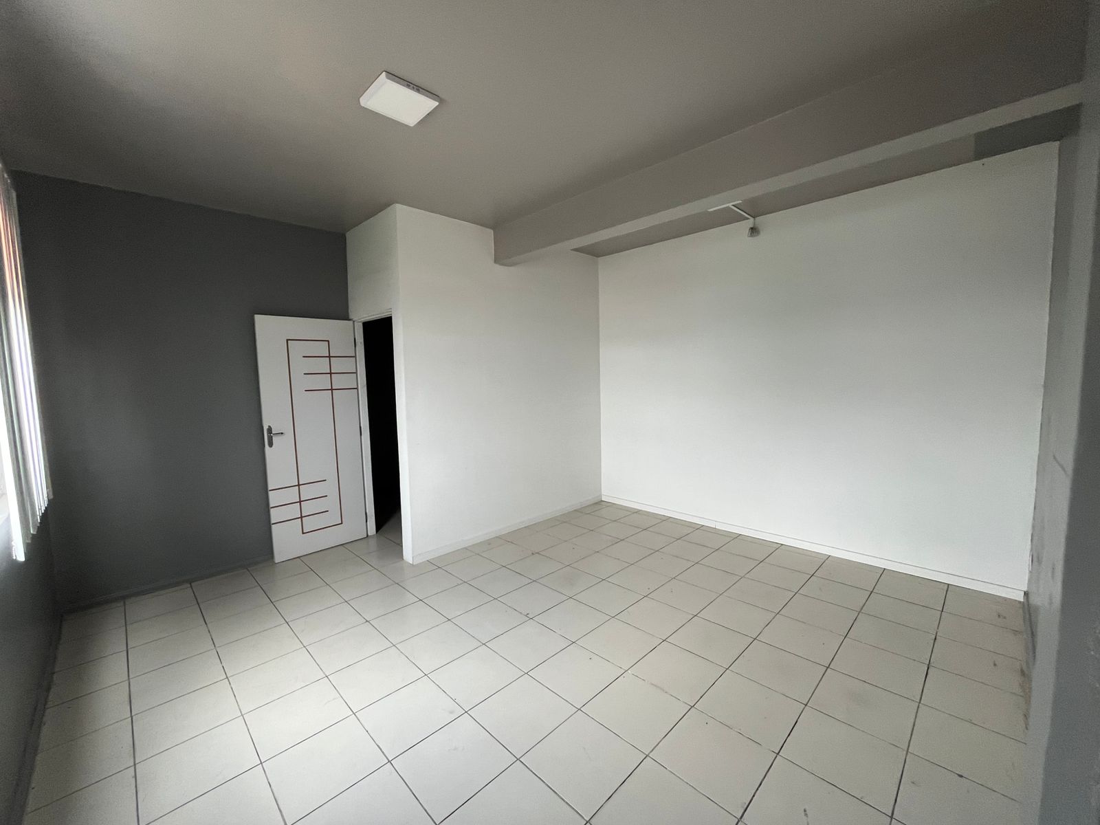Aluguel de Salas Comerciais - Av. Boulevard - próximo à Av. Djalma Batista 