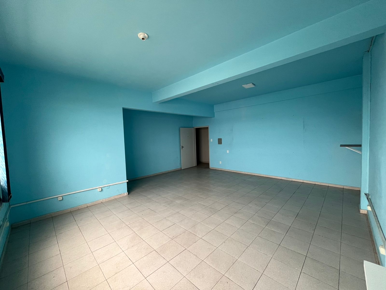 Aluguel de Salas Comerciais - Av. Boulevard - próximo à Av. Djalma Batista 