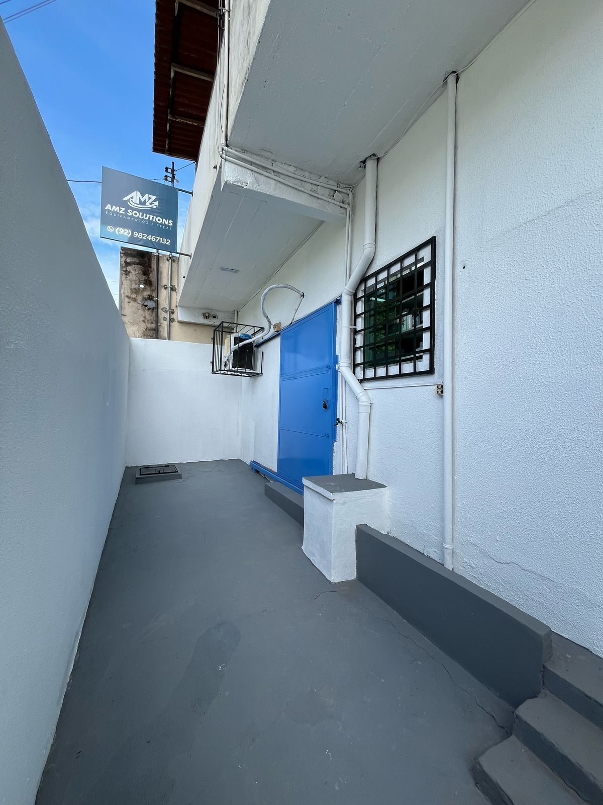 Alugo Ponto Comercial/Sala Comercial Térreo - P. 10