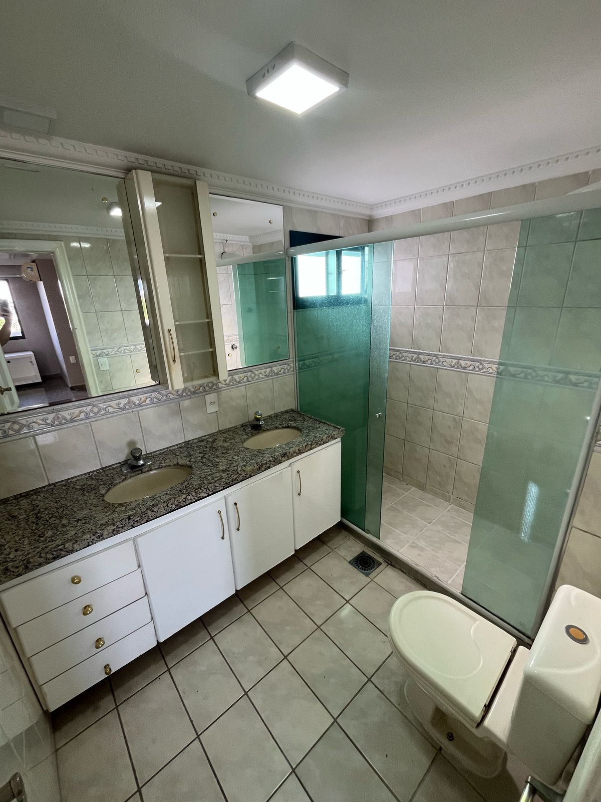 Vendo apartamento Adrianópolis - perto Manauara