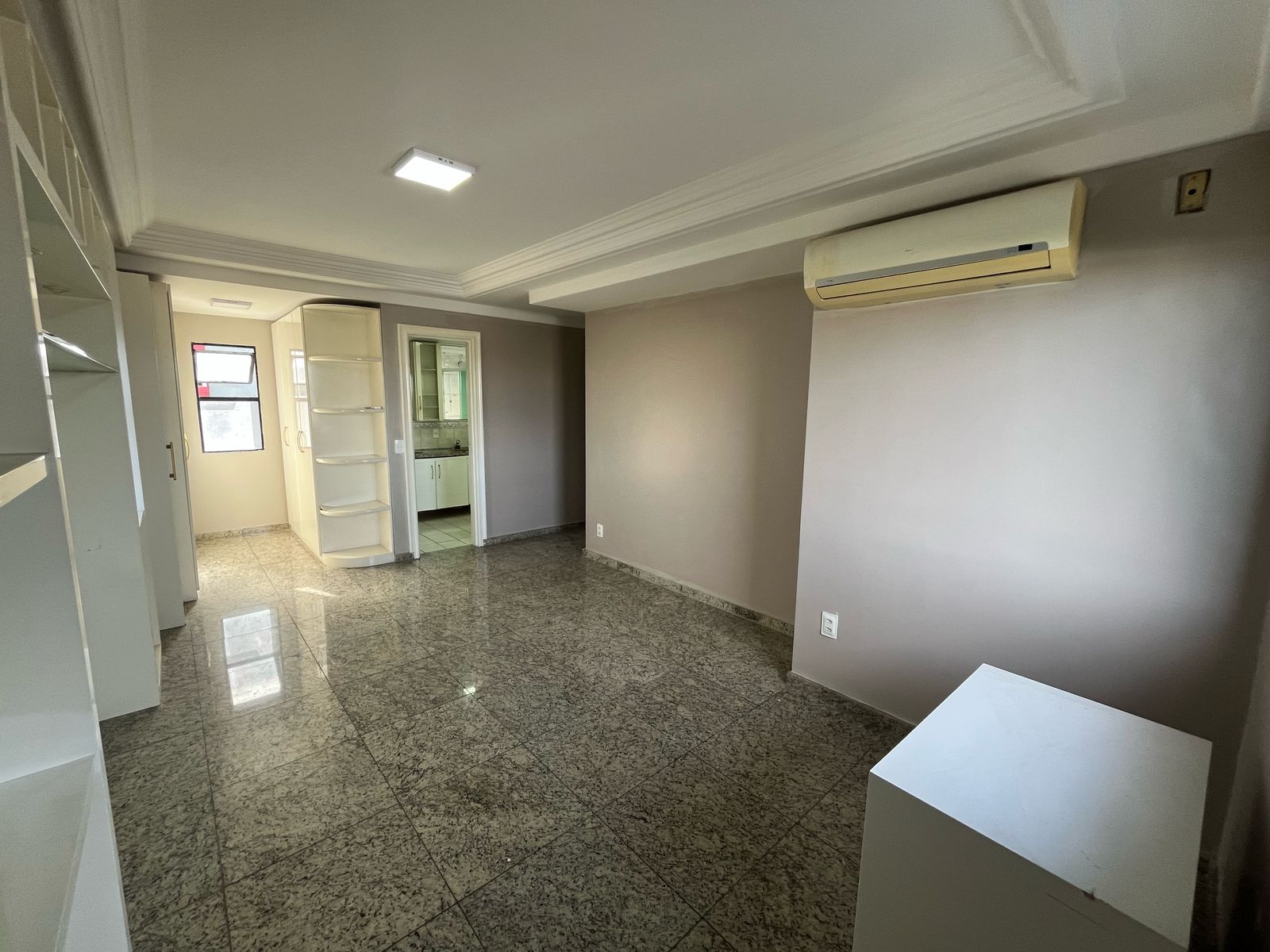 Vendo apartamento Adrianópolis - perto Manauara