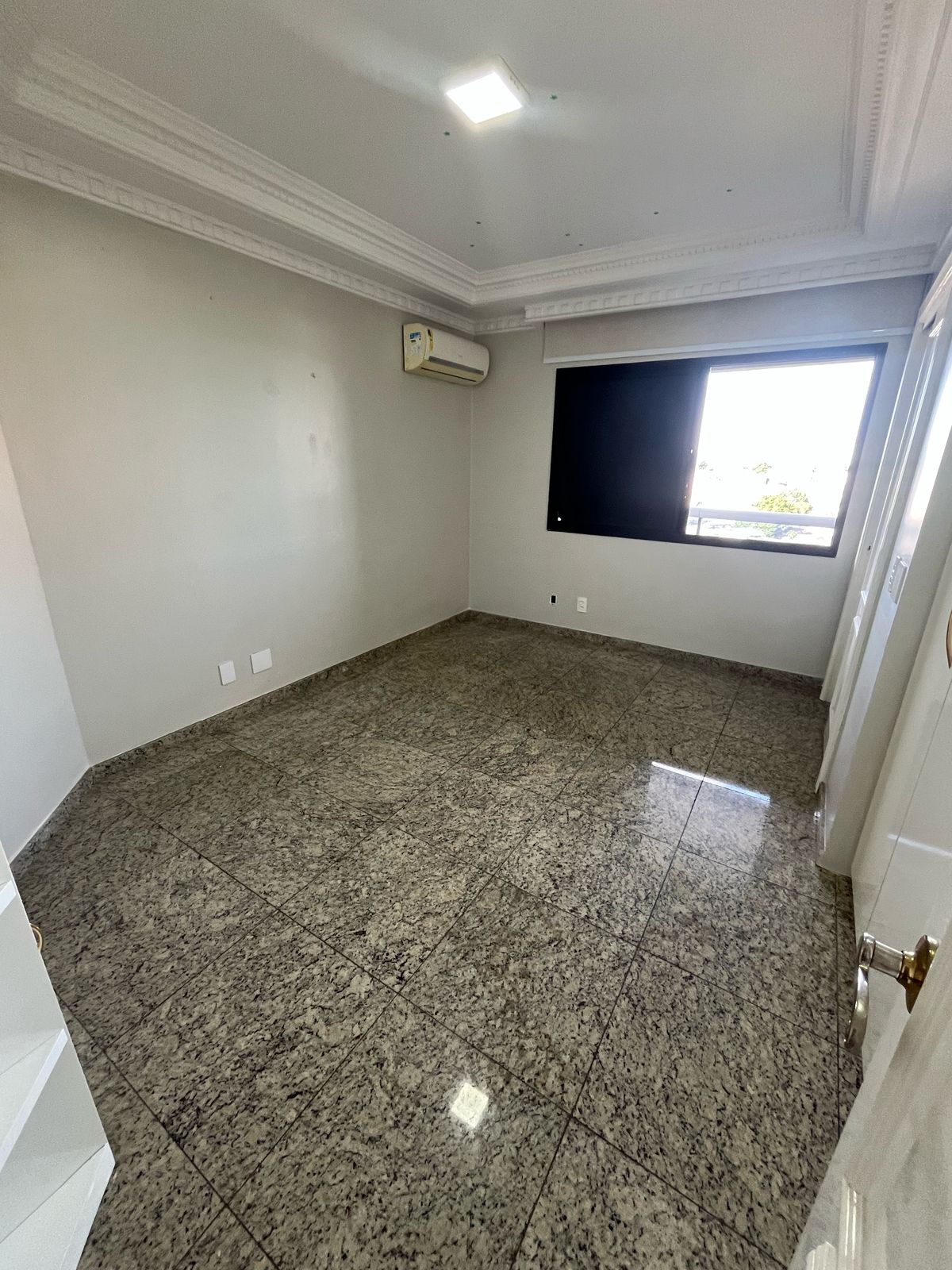 Vendo apartamento Adrianópolis - perto Manauara