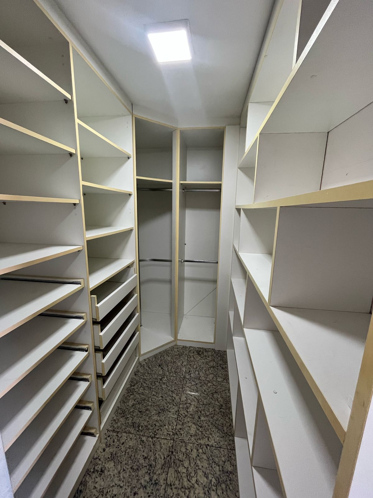 Vendo apartamento Adrianópolis - perto Manauara