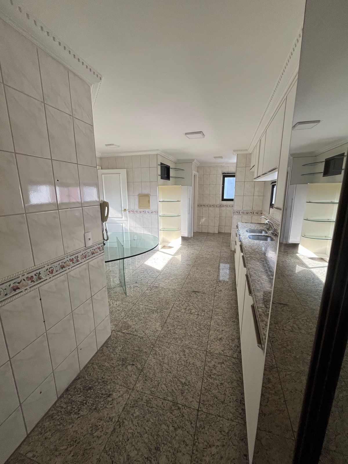 Vendo apartamento Adrianópolis - perto Manauara